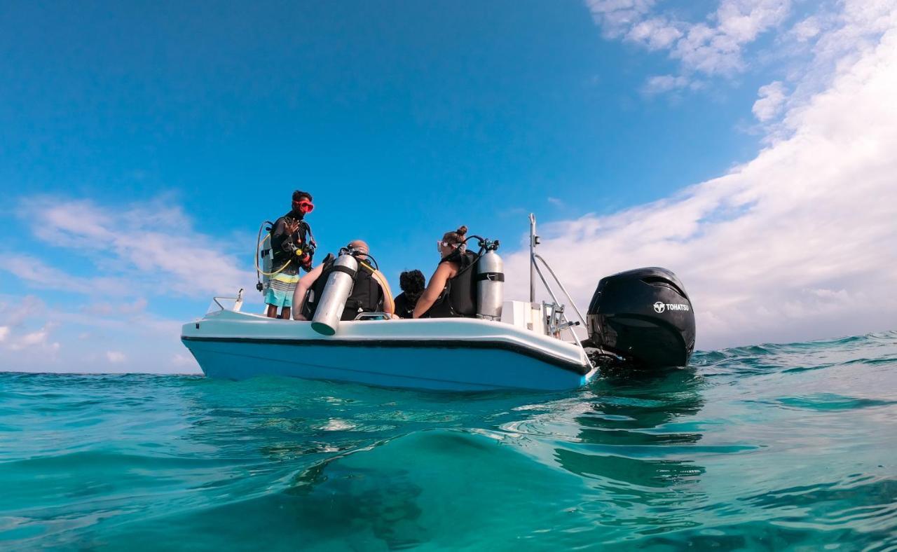 宏达富士岛度假村 Hondaafushi 外观 照片